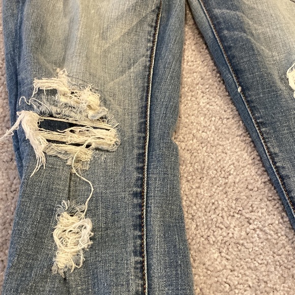 American Eagle High-Rise cropped distressed jegging style jeans 👖 size 4 - Picture 2 of 16